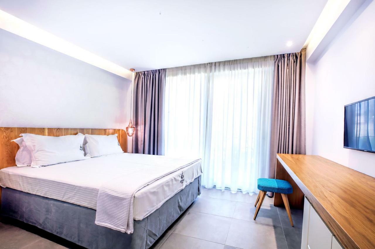 Senso Suites Néa Péramos Kültér fotó